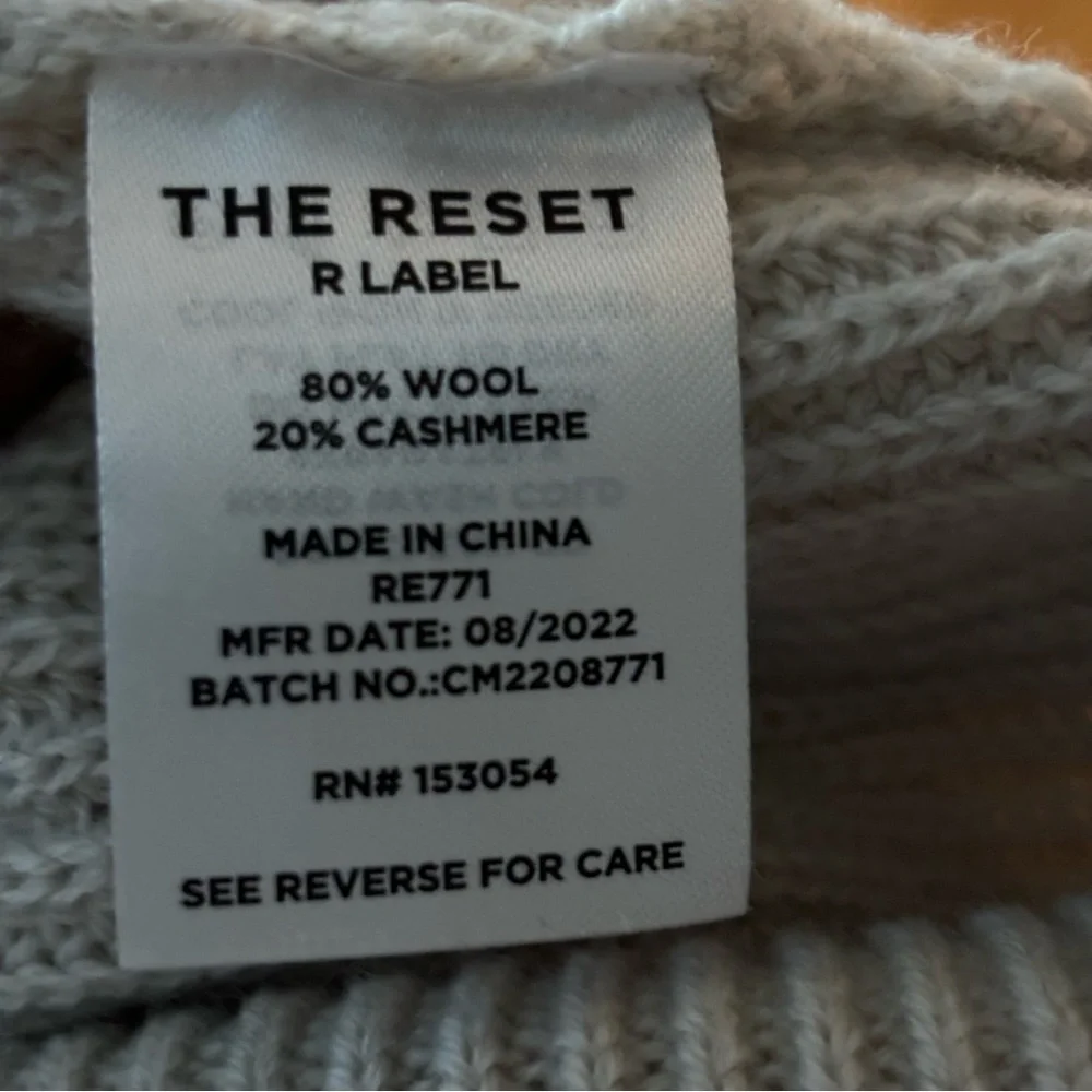 THE RESET The Fab Funnel Sweater Cream Size XS Wool Cashmere Blend